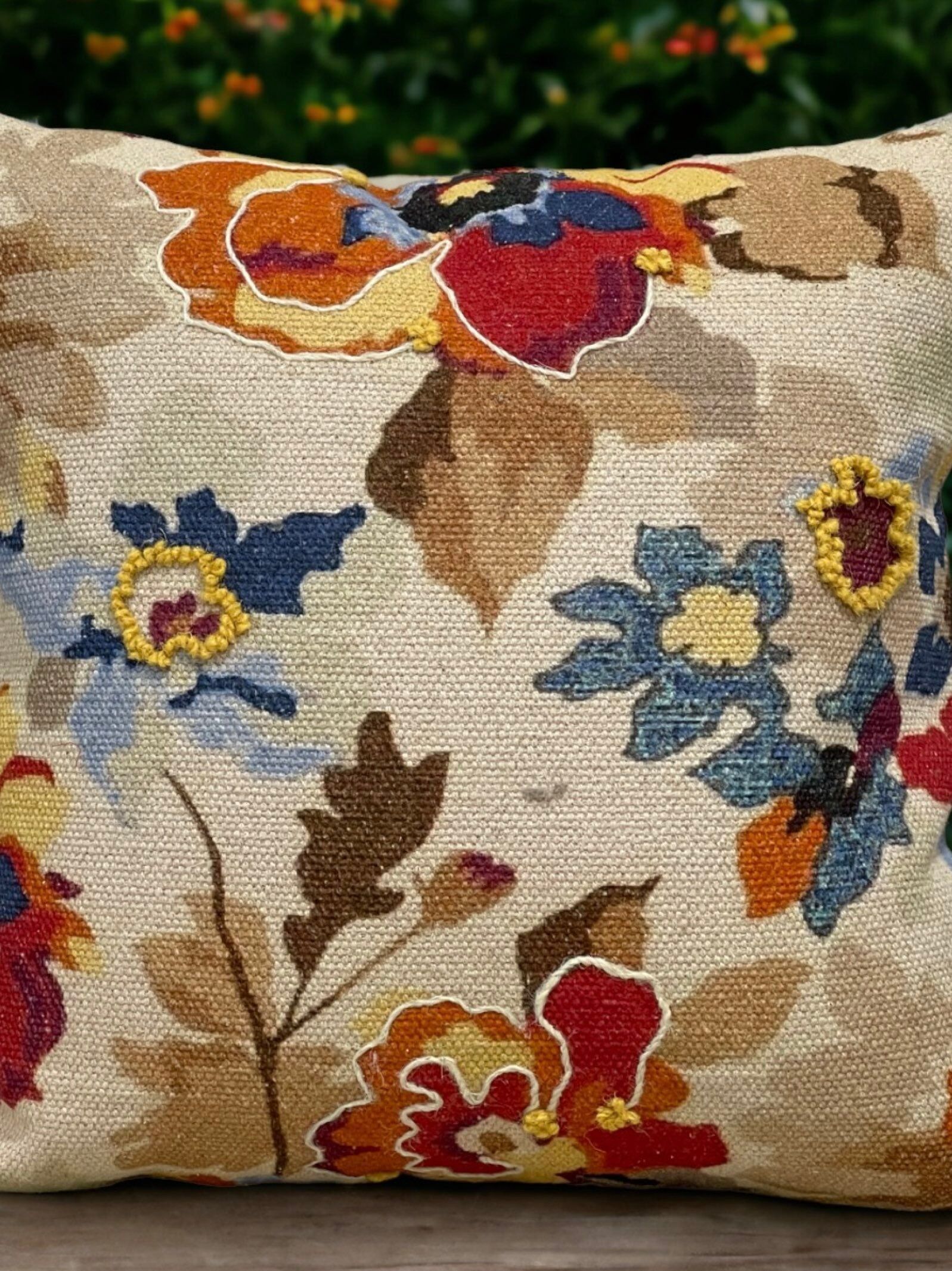 Cengel Embroidered Cushion Cover